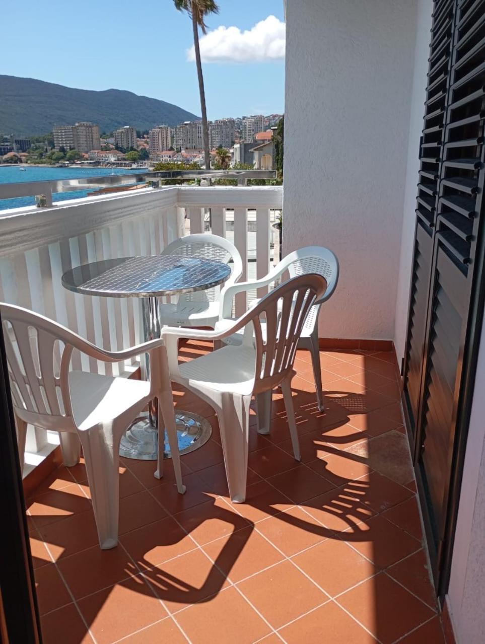 Apartments Cebra Herceg Novi Exterior foto