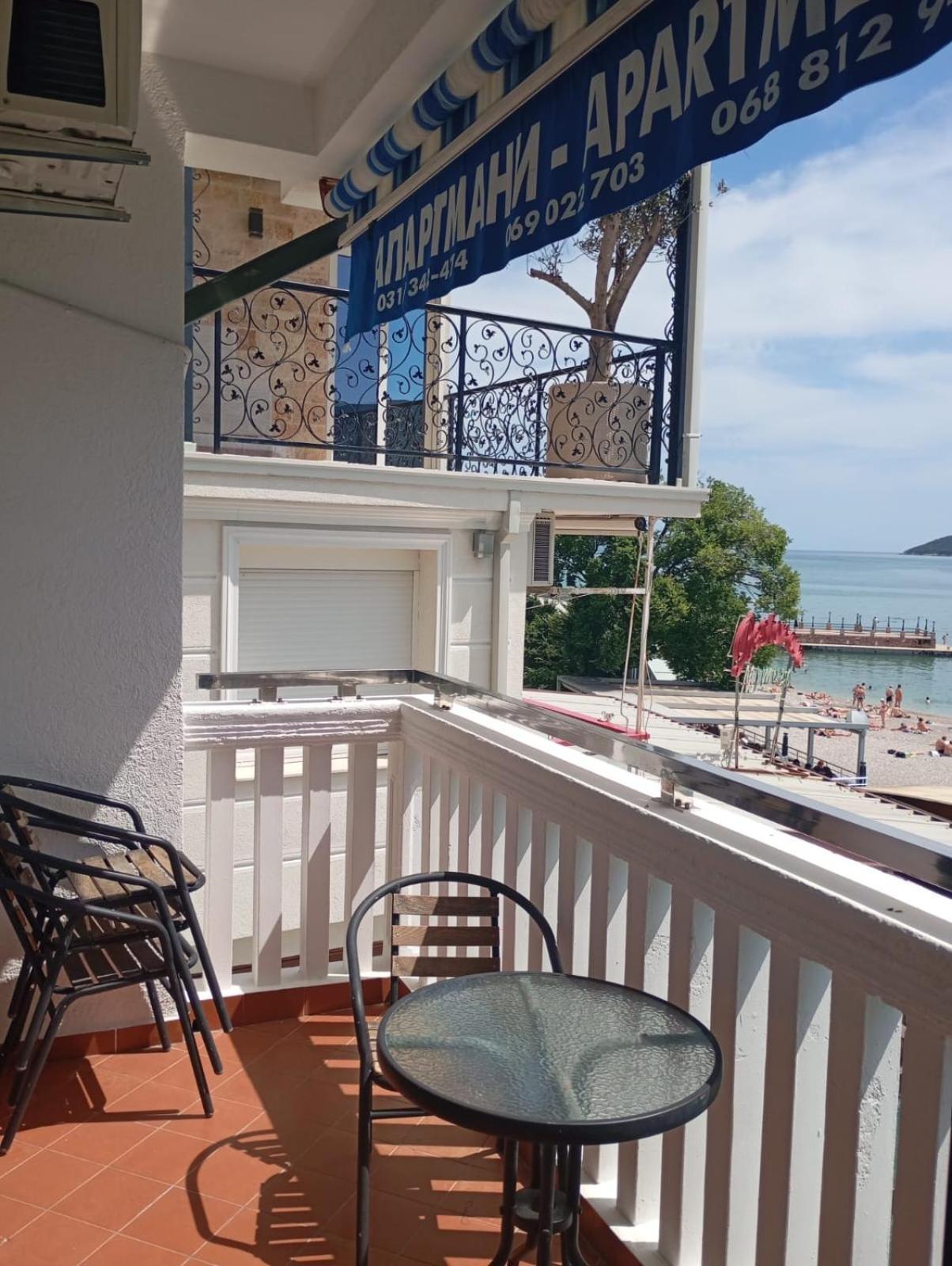 Apartments Cebra Herceg Novi Exterior foto